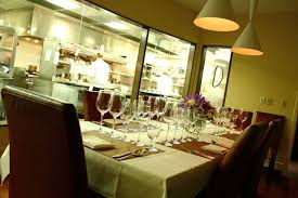 Chefs Table At Delmonico Steakhouse In Vegas Your Own Private Room That Looks On To The Kitchen As They Cook Your Me Chefs Table Restaurant Dining Experiences