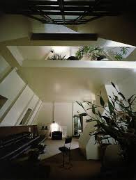Interior Designer Ward Bennett S New York Apartment In Interior Views Erica Brown C 1980 From D Minimalism Interior 80s Interior Design Vintage Interior Decor