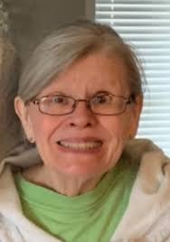 Sandy Kwiatkowski's Instagram, Twitter & Facebook