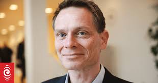 Why hybrid work is better