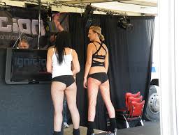 Car Show Cuties in the UK