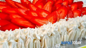 Check spelling or type a new query. Torta Con Crema Al Limone Panna E Fragole Golosa Idea Per Le Feste