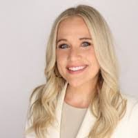 Janice Plummer's Instagram, Twitter & Facebook