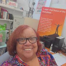 Vivian Shipe picks purple, a hybrid color, like America