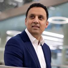 The Rest Is Politics: Scotland's pivotal role, the moment everything  changed, and whether to serve under Starmer (Part 1)