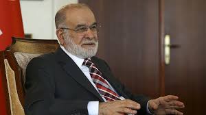 Saadet partisi (sp) genel başkanı temel karamollaoğlu, necmettin erbakan'ın oğlu fatih eğer erbakan hocamız hayatta olsaydı, herhalde kendisini falakaya yatırırdı şeklinde konuştu. Karamollaoglu 40 Yillik Dava Arkadasi Erbakan I Anlatti