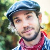 Claudia Shrefler's Instagram, Twitter & Facebook