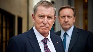 So season 4 episode 5 comes on, Dark Autumn, I'm in the other room. I hear  the music at the beginning, and I say to the hubby 'oh, that's the one with