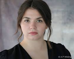 Headshots with actor Madeleine Marsh ⠀ @madeleine.rose.marsh  @maddierosemayy @DramaStMarys21⠀ #actorshoot #headshots #tagthetog  #socialdistancedshoot⠀⠀ #newheadshots #casting #actor #behindthescenes  #shooting #bts #london #actors #actorsequity ...