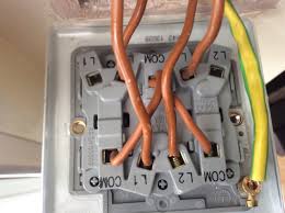 The triple switch i am wiring has 3 single pole switches in a single housing that go to a switched outlet, an entrance way light and an outside light. Triple Switch Wiring Www Ultimatehandyman Co Uk