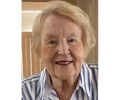 Martha Helle Obituary (1935