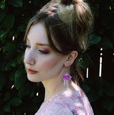 Susan Cseh's Instagram, Twitter & Facebook