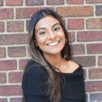 Esther Simon's Instagram, Twitter & Facebook