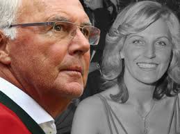 But it is not just for the medals and trophies that beckenbauer is remembered. Franz Beckenbauer Grosse Trauer Abschied Von Seiner Ersten Ehefrau Bunte De