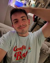 Mona Lord's Instagram, Twitter & Facebook