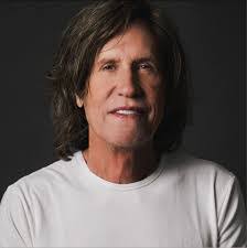 Glen Shack's Instagram, Twitter & Facebook