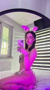 Bribunn Nude | XXX - 2025