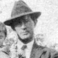 Frank Porterfield's Instagram, Twitter & Facebook