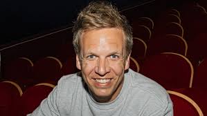 Wat deed James Cooke op première VTM-programma?