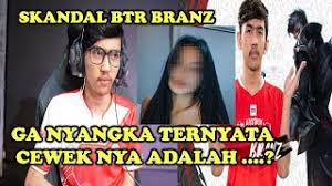 Nah, dari kedua orang yang sedang viral ini, banyak sekali para netizen yang mencari foto pacar branz tersebut. 2h44uvh49tpgdm