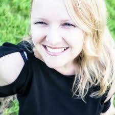 Lisa Tunstall's Instagram, Twitter & Facebook