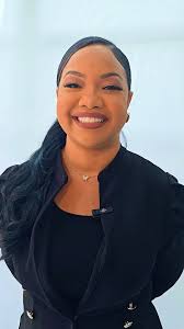 Back for another round of finish the soca lyric! Some nailed it,  some.....not so much! 😆❤️🎵💃