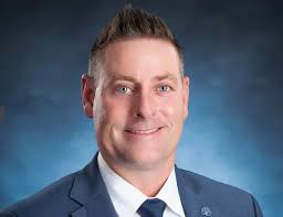 Pleasant Valley Superintendent Resigns Tonight, Faces Rehire Vote with $25K  Raise, Sparking Debate