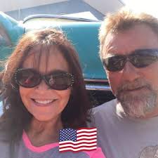 Where to find files for personalizing Christmas ornaments with a laser?