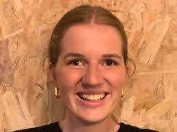 Charlotte Constant's Instagram, Twitter & Facebook