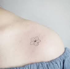Đối với các cô nàng, việc xăm nghệ thuật đã không còn xa lạ và hiếm hoi như thời gian trước đây. Nhá»¯ng Hinh XÄƒm Nhá» Ä'áº¹p Va Y NghÄ©a Cho Ná»¯