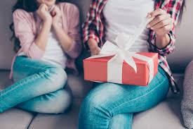 Best christmas gift ideas for mom in 2021 curated by gift experts. Meaningful Christmas Gift Ideas For Your Mom Ltd Commodities