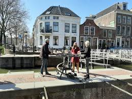 Ding dong visdeurbel helpt vissen door utrechtse weerdsluis rtv utrecht. Eerste Visdeurbel Ter Wereld In Utrecht Hdsr