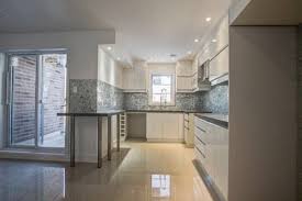 Immobilier Et Logement A Louer Au Quebec 4181 Logements Kitchen Kitchen Cabinets Home