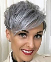 Top 25 frisuren graue haare bilder trends neuheiten 2020. Trend Kurzhaarfrisuren Grau Gefarbt Kurzhaarfrisuren Kurzhaarschnitte Frisuren Kurze Graue Haare