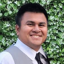 Michael Gille's Instagram, Twitter & Facebook