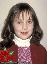Matilda' star Mara Wilson opened up about how the pressure to 'get cosmetic  surgery' in Hollywood led her to give up acting 😯 photos of her today  below 👇