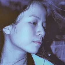 Laura Low's Instagram, Twitter & Facebook