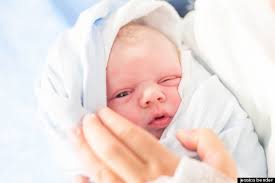 Photographer Shows 'C-Sections Are Beautiful' By Documenting Her Friend's  Delivery