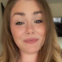 Aliza Tuttle's Instagram, Twitter & Facebook