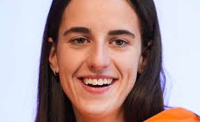 Top recruit Aaliyah Chavez gives Oklahoma taste of what's to come after  Caitlin Clark gesture