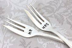 Kuchengabeln Me Mrs Zur Hochzeit Gabeln Fur Braut Und Brautigam Hochzeitsdeko Besteck Fur Das Brautpaar Hochzeitsgeschirr Cake Fork Gabeln Hochzeitsdeko Und Geschenke