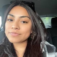 Roxanne Temple's Instagram, Twitter & Facebook