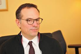 Dix millions de dollars pour des publications scientifiques en français  plus accessibles