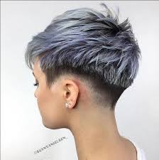Silber Grau Haare Undercut Kurzhaarschnitt Frisuren Abgehackte Haarschnitte Kurzhaarfrisuren