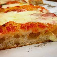 Se dovesse avanzare potete conservarla a temperatura ambiente per 1 giorno. La Pizza In Teglia Ad Alta Idratazione E Maturazione Diadrianocontinisio La Mamma Cuoco