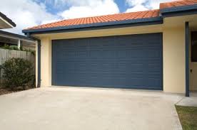 Comment Proteger La Voiture Des Intemperies En 2020 Interieur De Garage Decoration Garage Renover Escalier
