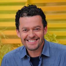 Fernando hopes to become a producer in the field of cinema, and work to change both the representation of latinos in cinema as well as the cinema created for latinos.… Fernando Rocha Statistics On Twitter Followers Socialbakers
