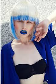 Magda Roman w sesji fluo. Kolorystyczne trendy jesieni!