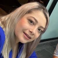 Elizabeth Mier's Instagram, Twitter & Facebook