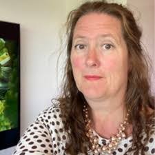 Vanessa Fowler's Instagram, Twitter & Facebook